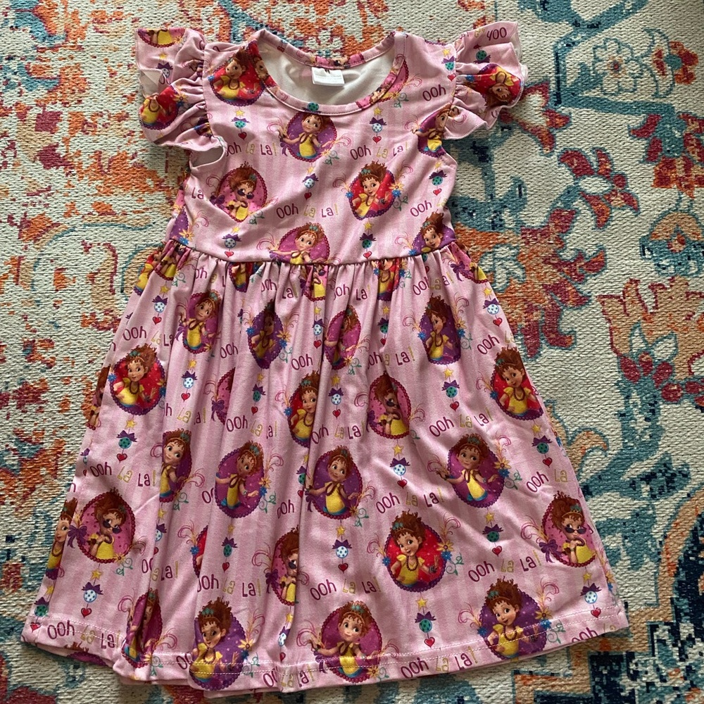 Issuer Fancy Nancy dress